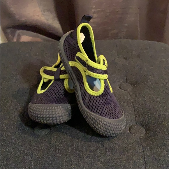 cat & jack water shoes